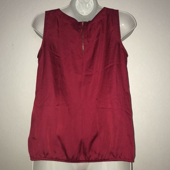 Loft Red Career Pleated Neck Sleeveless Top SP - Picture 4 of 5